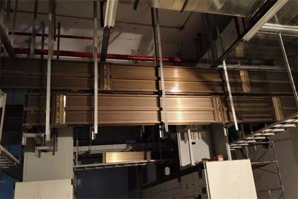 新疆密集型母线